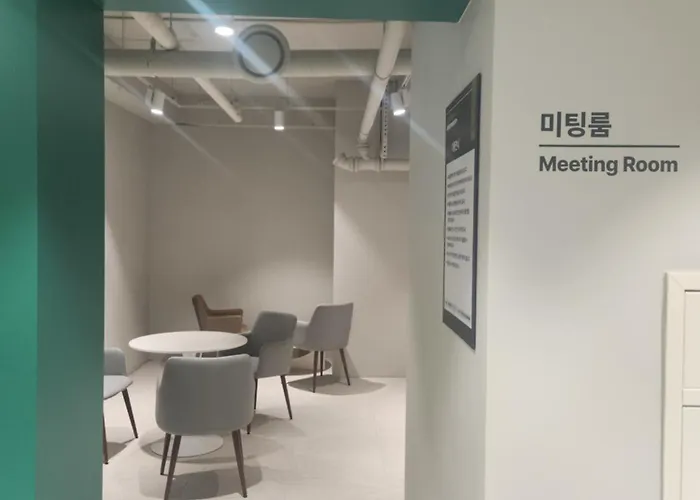 Warm House, New Building, Dongdaemun History & Culture Park Station Appartement