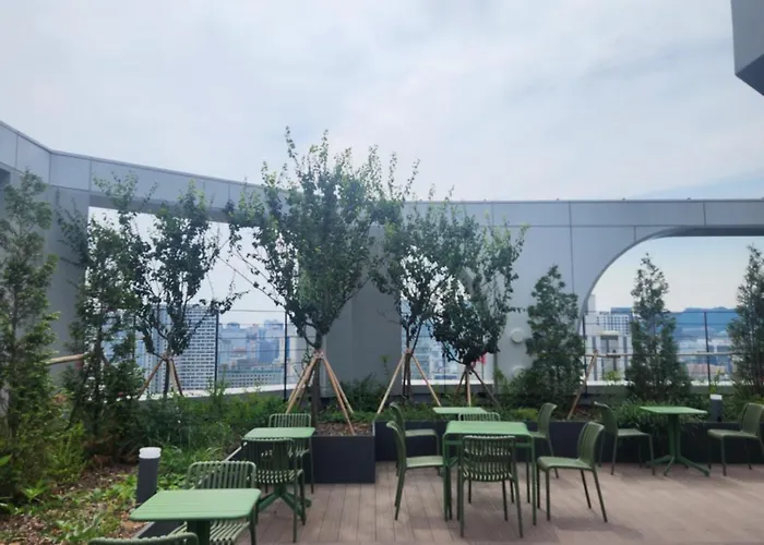 Appartement Warm House, New Building, Dongdaemun History & Culture Park Station *